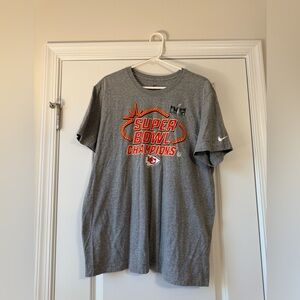 Nike • Chiefs Graphic Tee
